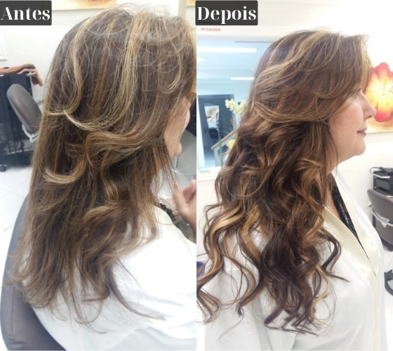 Resultado de Mega Hair — antes e depois, cabelo castanho cacheado com mechas